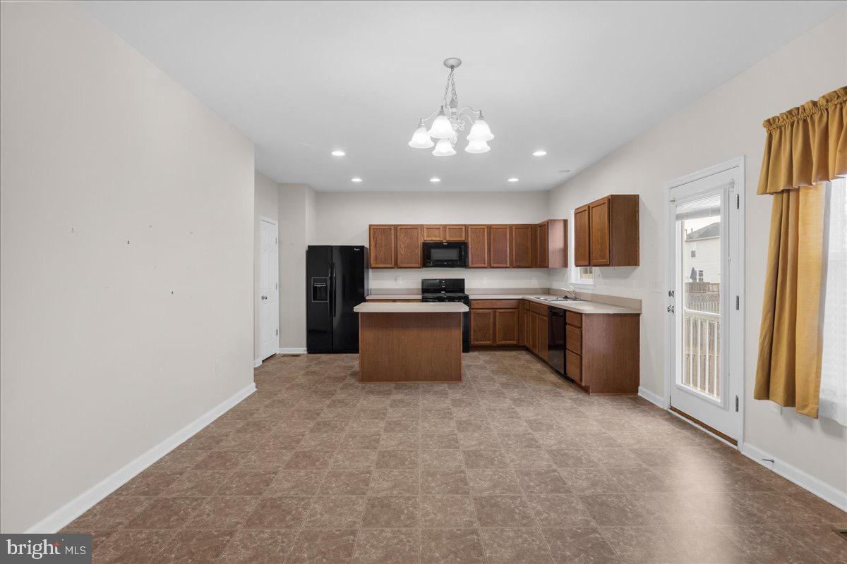 556 GARDEN GATE DR, STEPHENS CITY, Virginia 22655, 4 Bedrooms Bedrooms, 12 Rooms Rooms,3 BathroomsBathrooms,Residential,For sale,556 GARDEN GATE DR,VAFV2038828 MLS # VAFV2038828