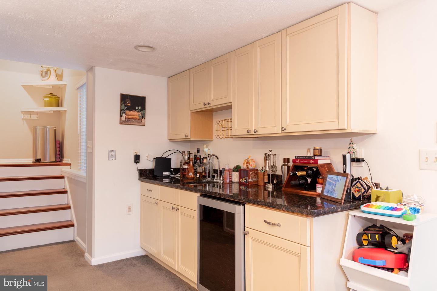 402 DODD DR NW, LEESBURG, Virginia 20176, 3 Bedrooms Bedrooms, ,2 BathroomsBathrooms,Residential,For sale,402 DODD DR NW,VALO2113750 MLS # VALO2113750