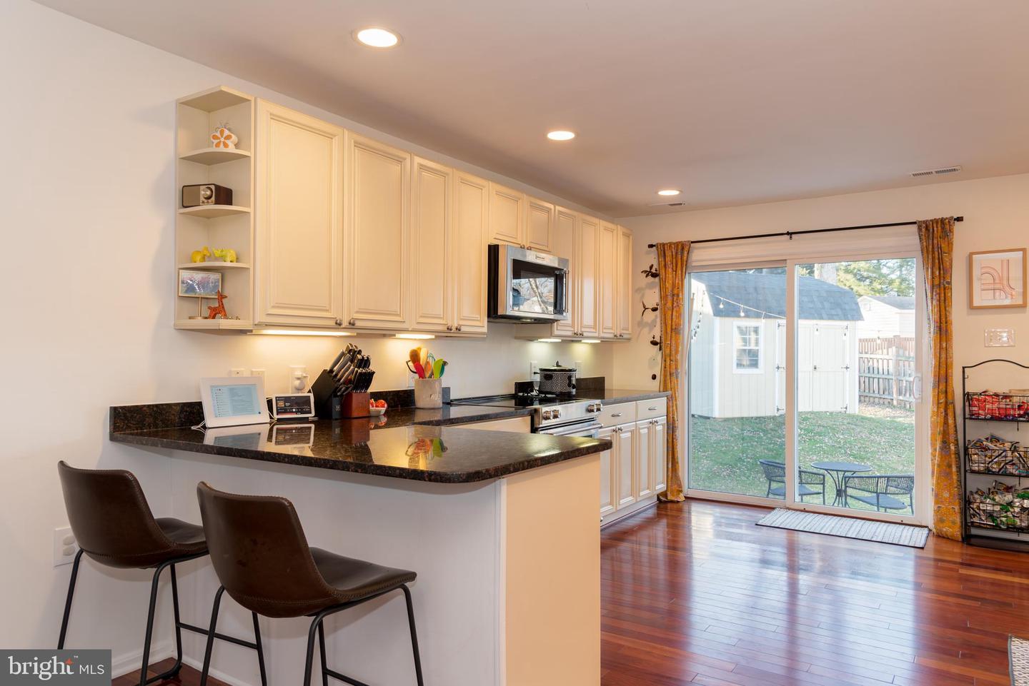 402 DODD DR NW, LEESBURG, Virginia 20176, 3 Bedrooms Bedrooms, ,2 BathroomsBathrooms,Residential,For sale,402 DODD DR NW,VALO2113750 MLS # VALO2113750