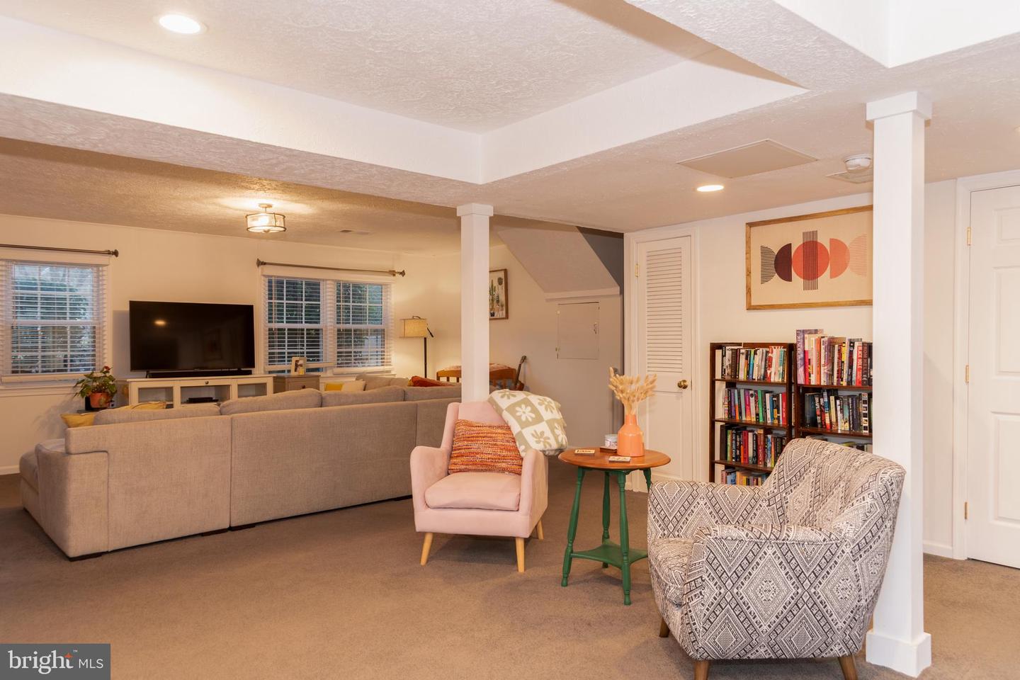 402 DODD DR NW, LEESBURG, Virginia 20176, 3 Bedrooms Bedrooms, ,2 BathroomsBathrooms,Residential,For sale,402 DODD DR NW,VALO2113750 MLS # VALO2113750