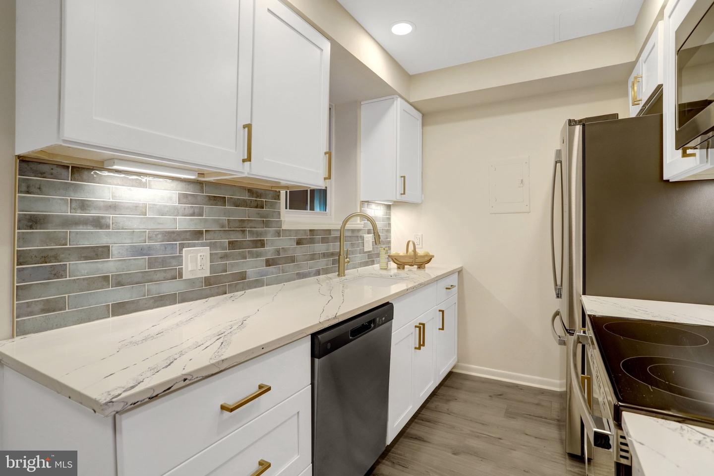 4619-A 28TH RD S #A, ARLINGTON, Virginia 22206, 2 Bedrooms Bedrooms, ,1 BathroomBathrooms,Residential,For sale,4619-A 28TH RD S #A,VAAR2067630 MLS # VAAR2067630