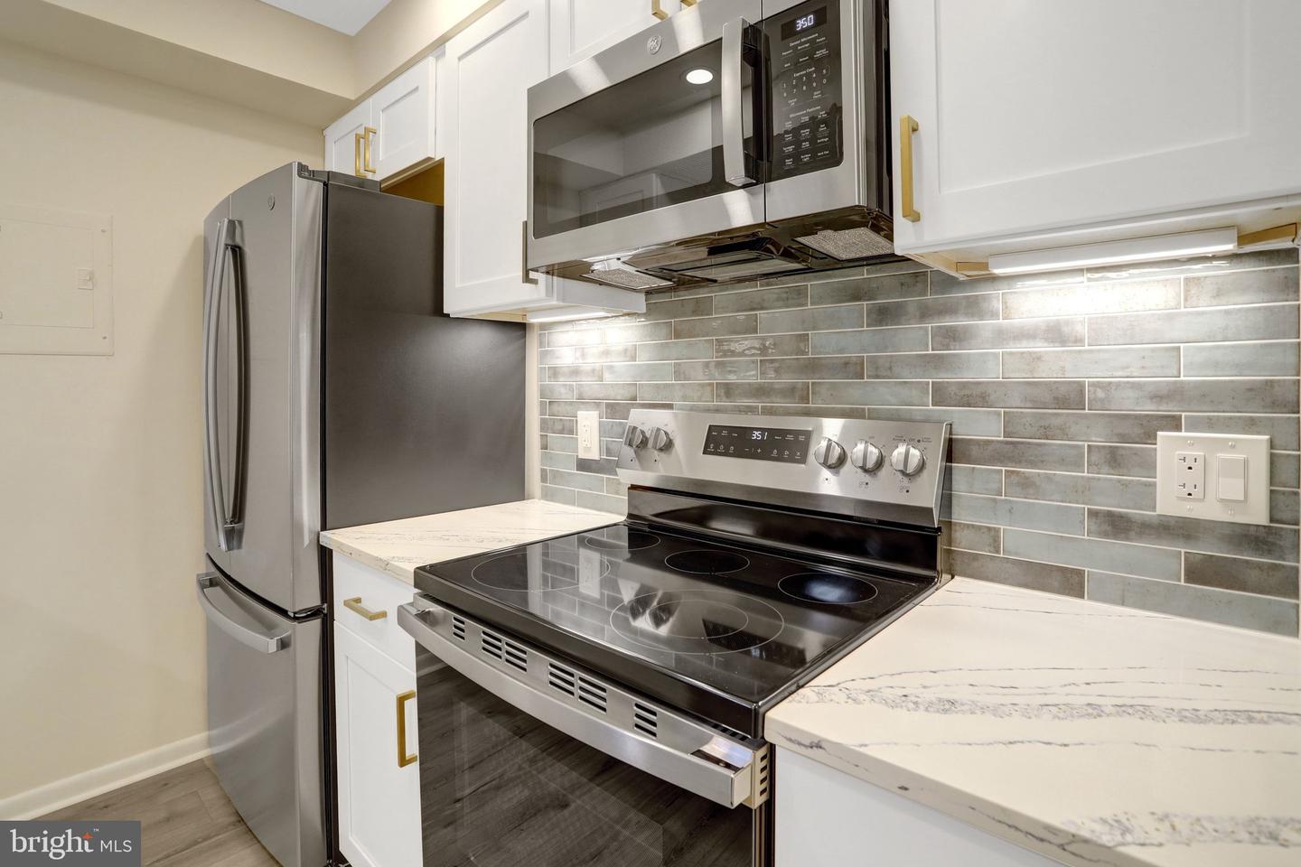 4619-A 28TH RD S #A, ARLINGTON, Virginia 22206, 2 Bedrooms Bedrooms, ,1 BathroomBathrooms,Residential,For sale,4619-A 28TH RD S #A,VAAR2067630 MLS # VAAR2067630