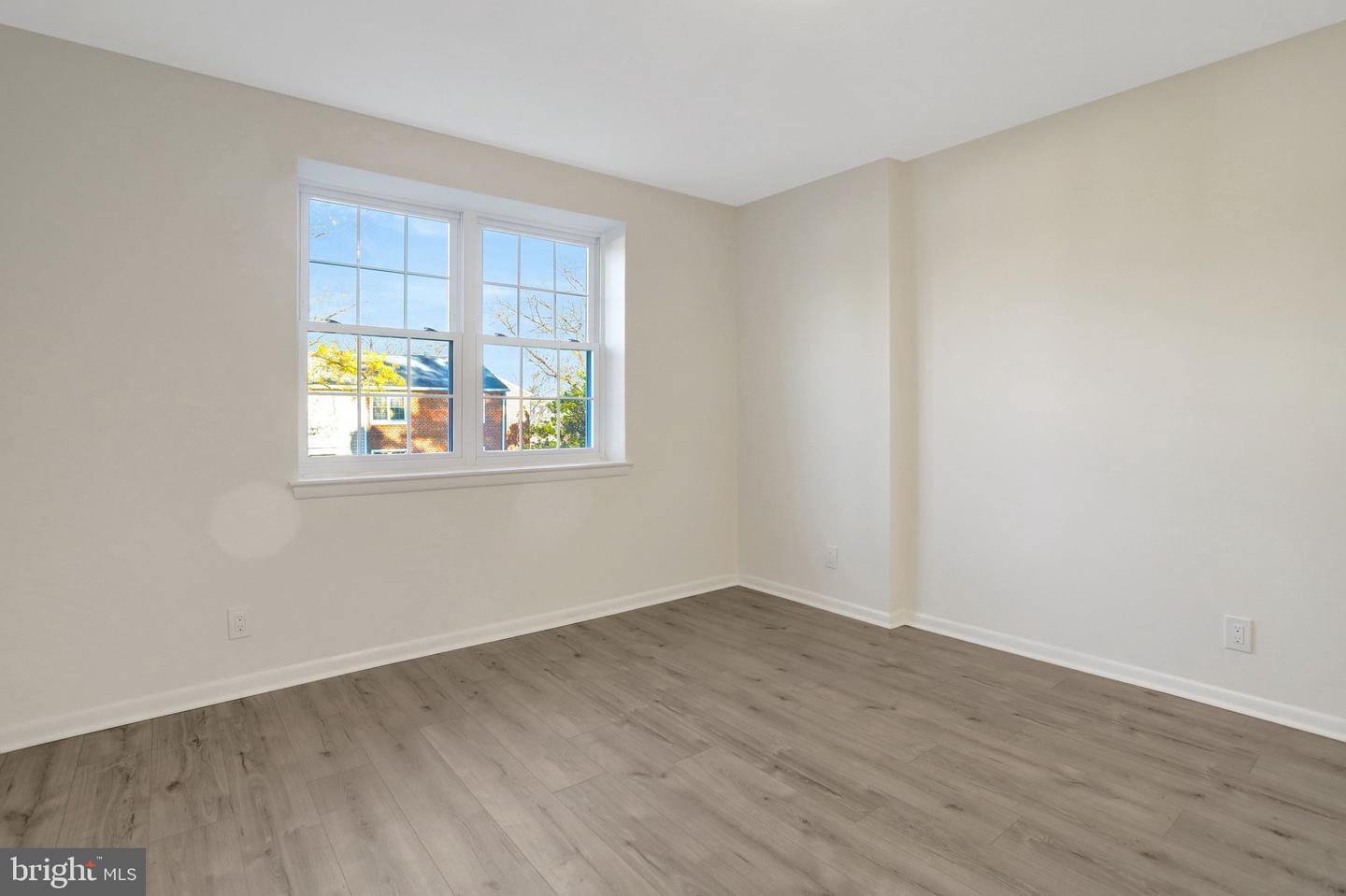 4619-A 28TH RD S #A, ARLINGTON, Virginia 22206, 2 Bedrooms Bedrooms, ,1 BathroomBathrooms,Residential,For sale,4619-A 28TH RD S #A,VAAR2067630 MLS # VAAR2067630