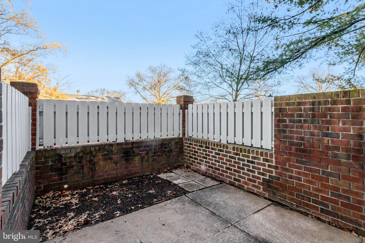 4619-A 28TH RD S #A, ARLINGTON, Virginia 22206, 2 Bedrooms Bedrooms, ,1 BathroomBathrooms,Residential,For sale,4619-A 28TH RD S #A,VAAR2067630 MLS # VAAR2067630