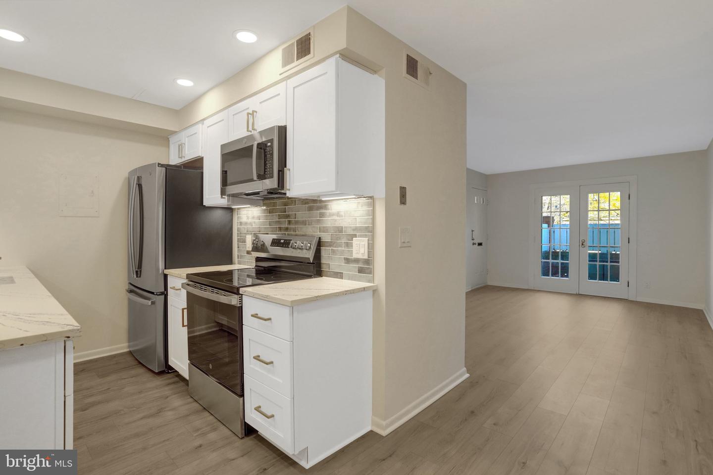 4619-A 28TH RD S #A, ARLINGTON, Virginia 22206, 2 Bedrooms Bedrooms, ,1 BathroomBathrooms,Residential,For sale,4619-A 28TH RD S #A,VAAR2067630 MLS # VAAR2067630