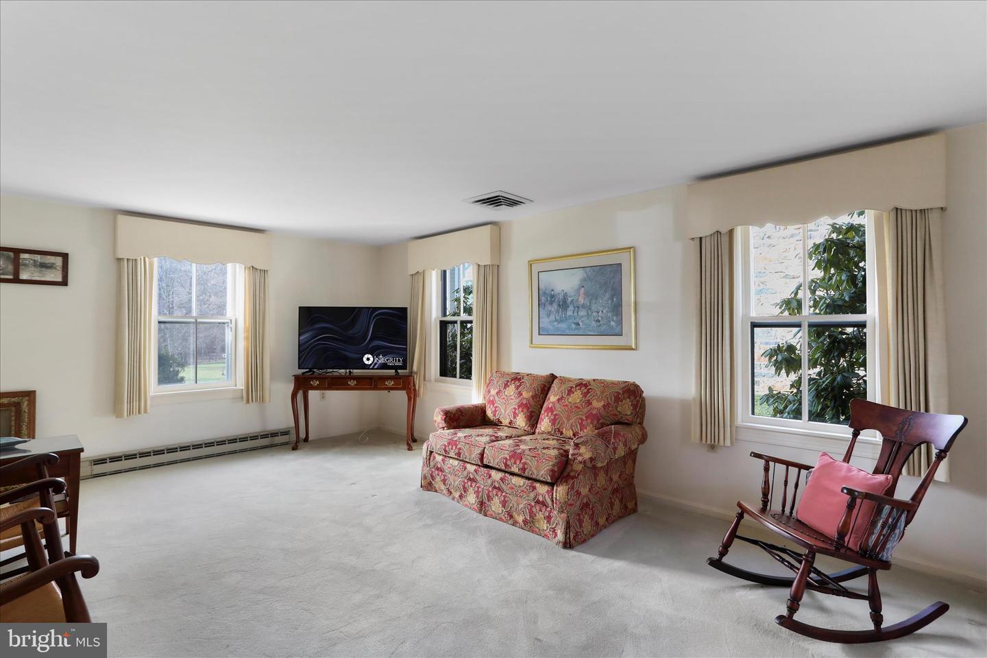 33675 SNICKERSVILLE TPKE, BLUEMONT, Virginia 20135, 3 Bedrooms Bedrooms, ,1 BathroomBathrooms,Residential,For sale,33675 SNICKERSVILLE TPKE,VALO2113774 MLS # VALO2113774