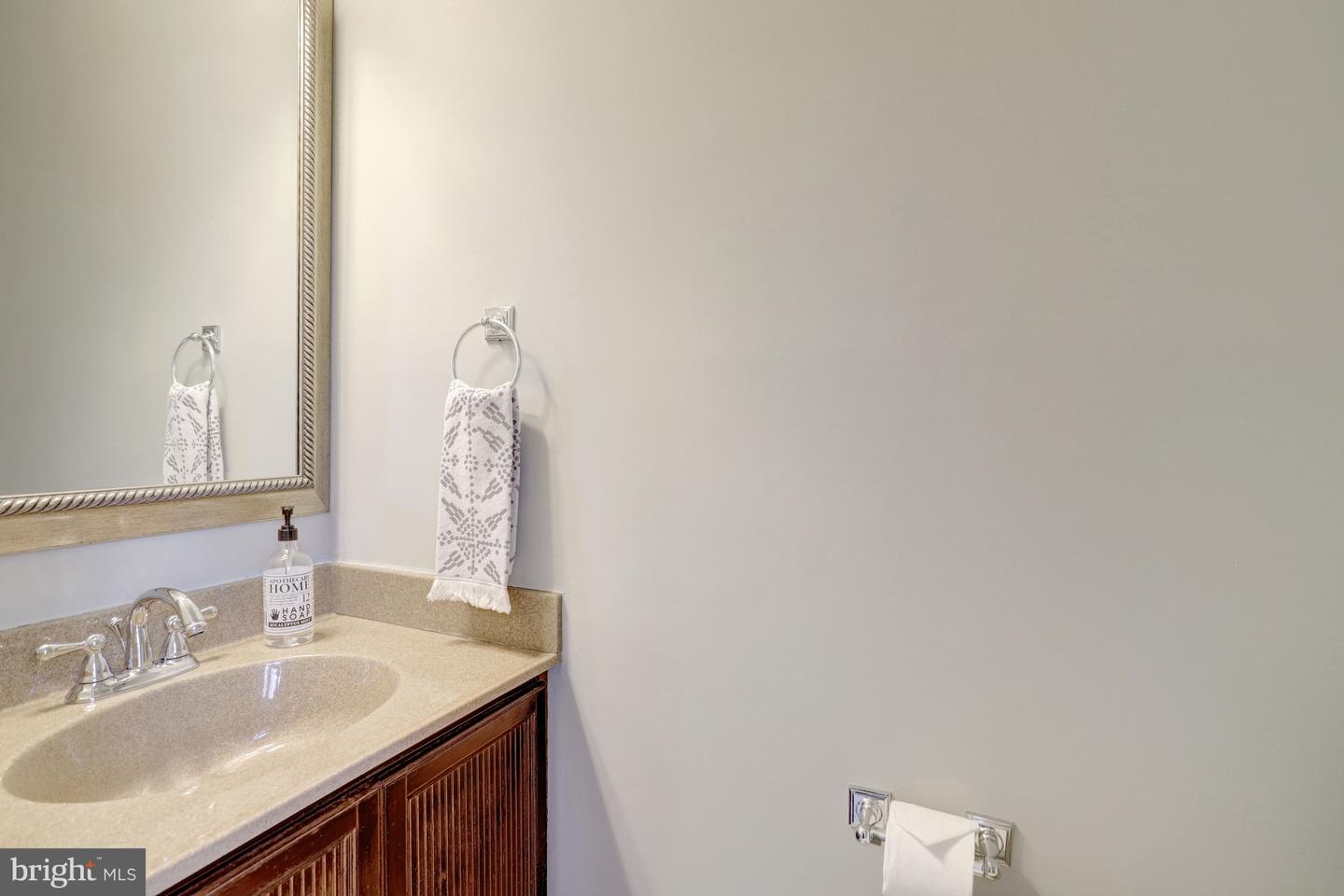 6587 BERMUDA GREEN CT, ALEXANDRIA, Virginia 22312, 3 Bedrooms Bedrooms, ,2 BathroomsBathrooms,Residential,For sale,6587 BERMUDA GREEN CT,VAFX2285300 MLS # VAFX2285300