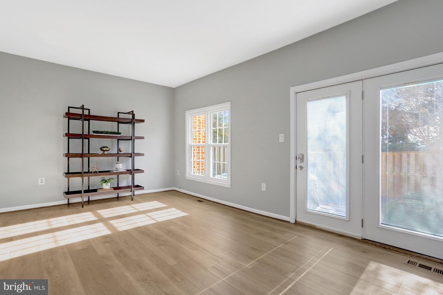 6587 BERMUDA GREEN CT, ALEXANDRIA, Virginia 22312, 3 Bedrooms Bedrooms, ,2 BathroomsBathrooms,Residential,For sale,6587 BERMUDA GREEN CT,VAFX2285300 MLS # VAFX2285300