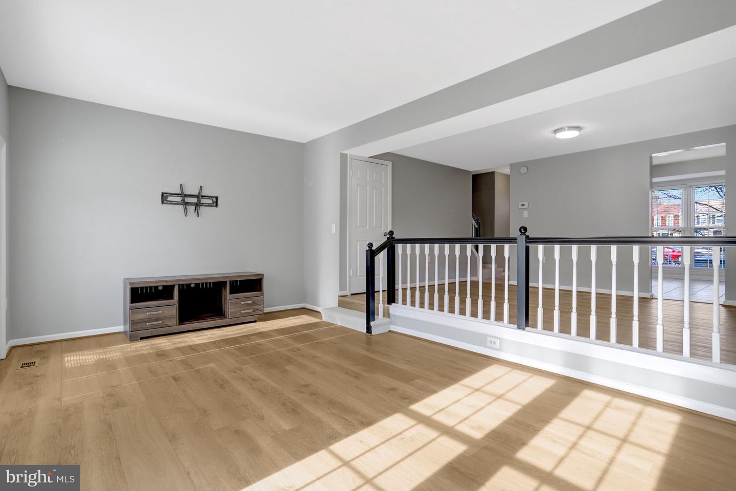 6587 BERMUDA GREEN CT, ALEXANDRIA, Virginia 22312, 3 Bedrooms Bedrooms, ,2 BathroomsBathrooms,Residential,For sale,6587 BERMUDA GREEN CT,VAFX2285300 MLS # VAFX2285300