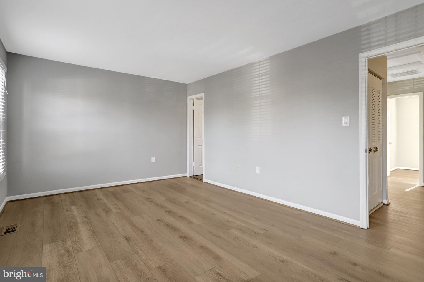 6587 BERMUDA GREEN CT, ALEXANDRIA, Virginia 22312, 3 Bedrooms Bedrooms, ,2 BathroomsBathrooms,Residential,For sale,6587 BERMUDA GREEN CT,VAFX2285300 MLS # VAFX2285300