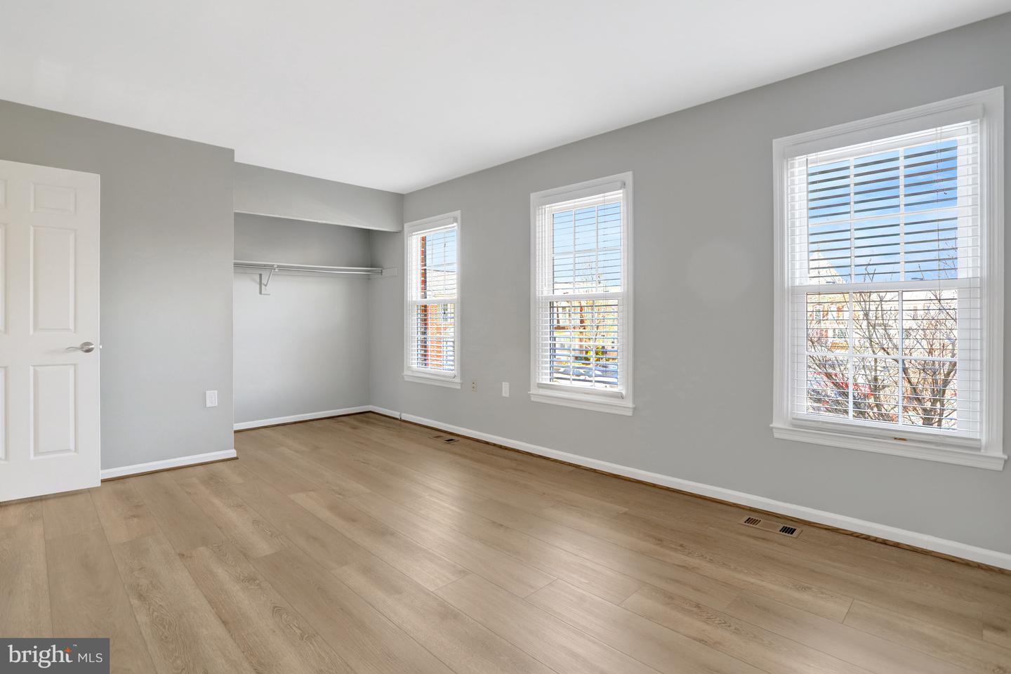 6587 BERMUDA GREEN CT, ALEXANDRIA, Virginia 22312, 3 Bedrooms Bedrooms, ,2 BathroomsBathrooms,Residential,For sale,6587 BERMUDA GREEN CT,VAFX2285300 MLS # VAFX2285300