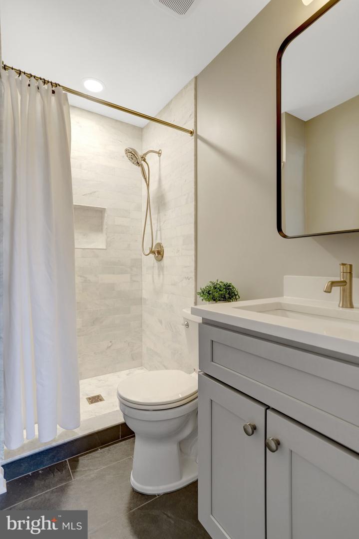 6587 BERMUDA GREEN CT, ALEXANDRIA, Virginia 22312, 3 Bedrooms Bedrooms, ,2 BathroomsBathrooms,Residential,For sale,6587 BERMUDA GREEN CT,VAFX2285300 MLS # VAFX2285300