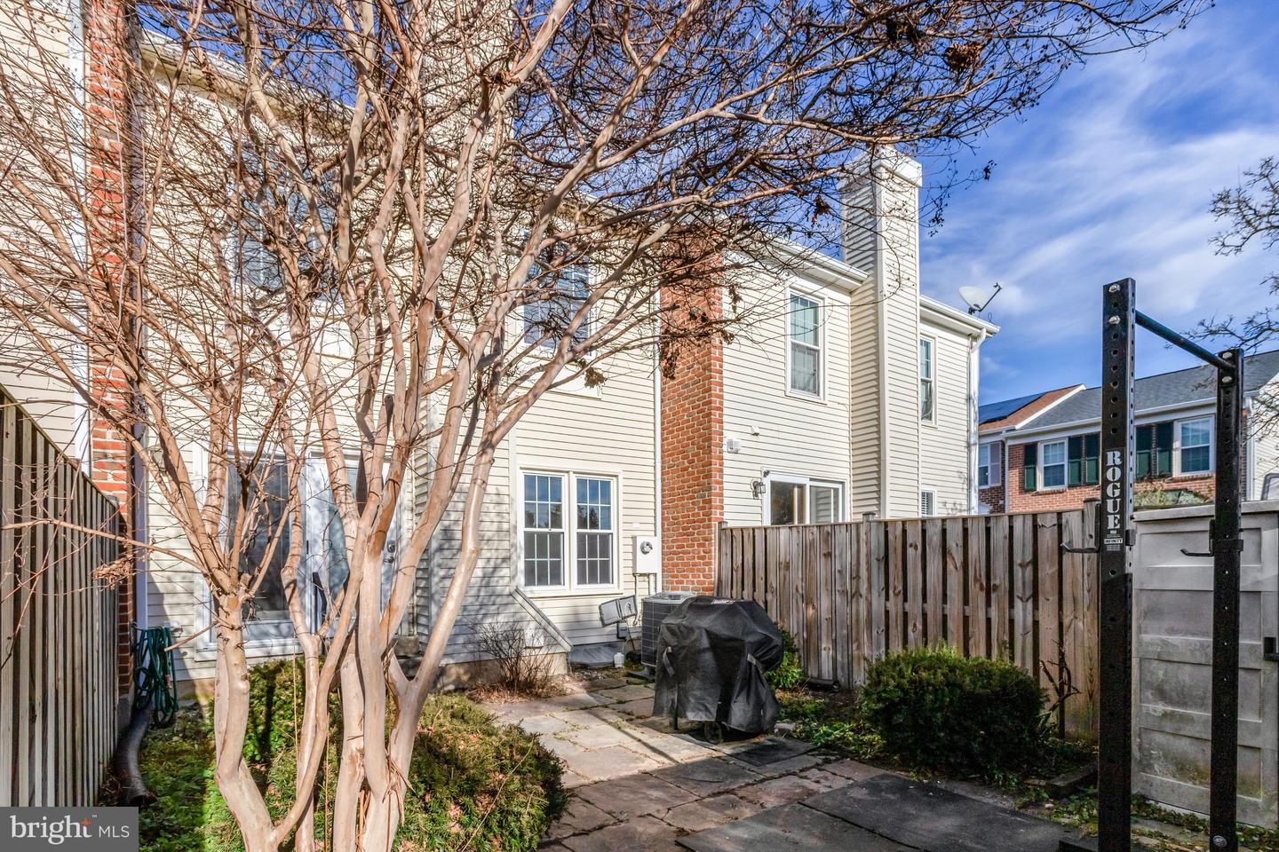 6587 BERMUDA GREEN CT, ALEXANDRIA, Virginia 22312, 3 Bedrooms Bedrooms, ,2 BathroomsBathrooms,Residential,For sale,6587 BERMUDA GREEN CT,VAFX2285300 MLS # VAFX2285300