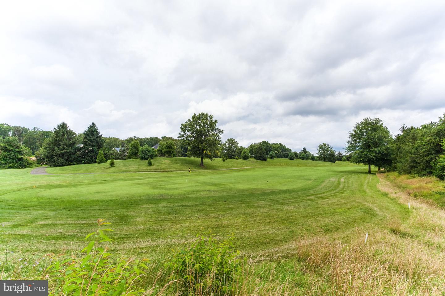6587 BERMUDA GREEN CT, ALEXANDRIA, Virginia 22312, 3 Bedrooms Bedrooms, ,2 BathroomsBathrooms,Residential,For sale,6587 BERMUDA GREEN CT,VAFX2285300 MLS # VAFX2285300
