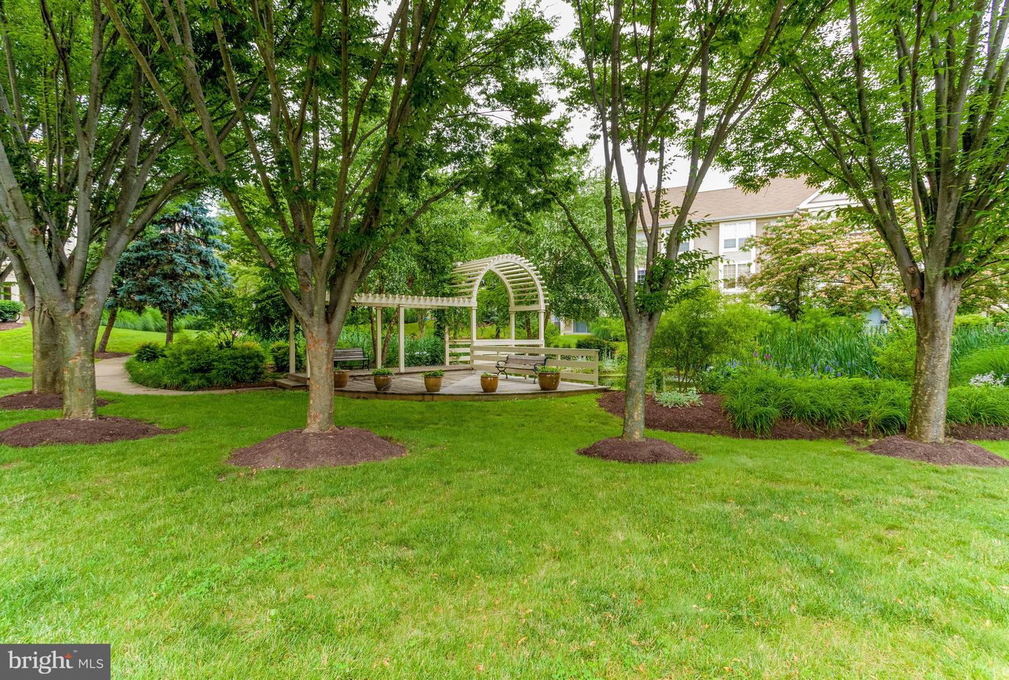 6587 BERMUDA GREEN CT, ALEXANDRIA, Virginia 22312, 3 Bedrooms Bedrooms, ,2 BathroomsBathrooms,Residential,For sale,6587 BERMUDA GREEN CT,VAFX2285300 MLS # VAFX2285300