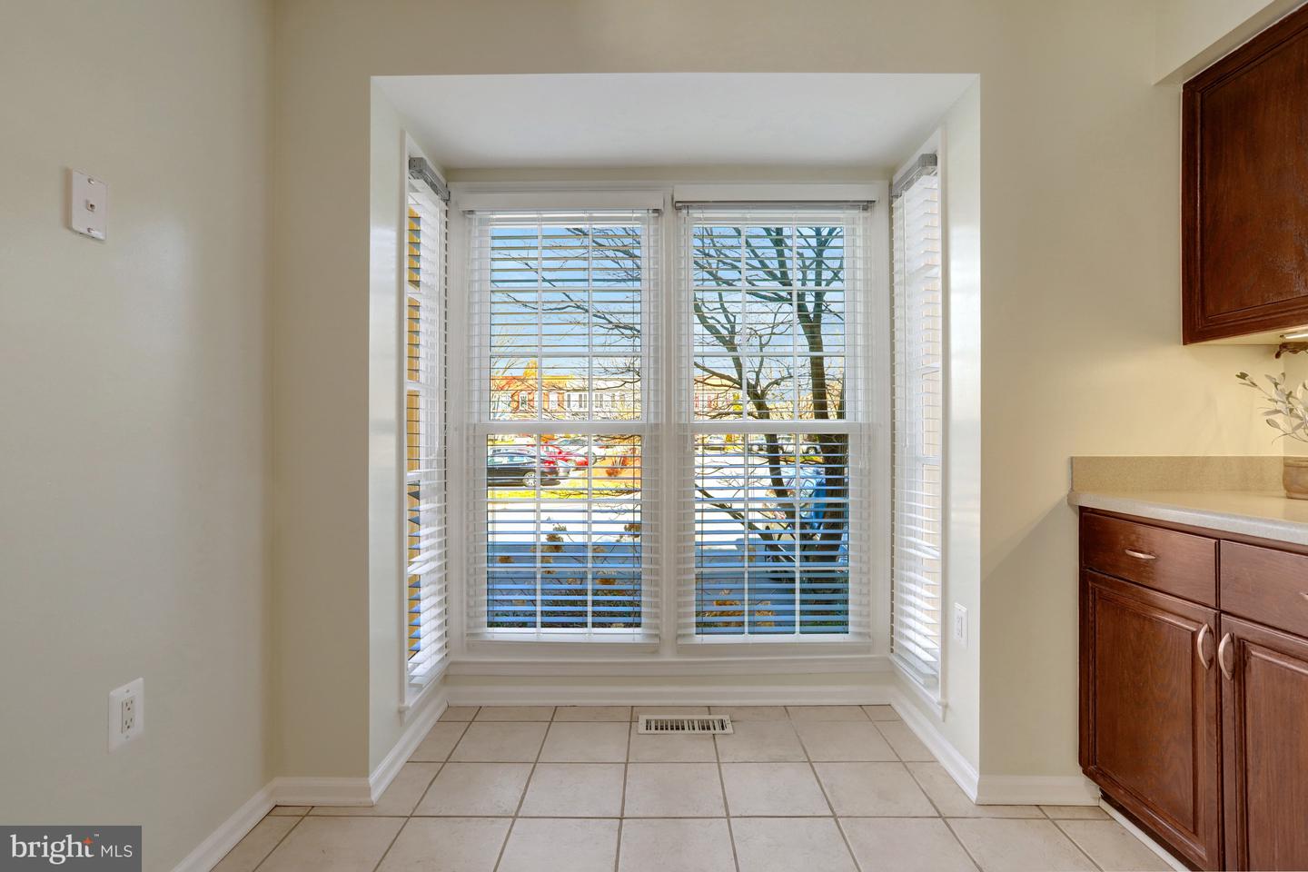 6587 BERMUDA GREEN CT, ALEXANDRIA, Virginia 22312, 3 Bedrooms Bedrooms, ,2 BathroomsBathrooms,Residential,For sale,6587 BERMUDA GREEN CT,VAFX2285300 MLS # VAFX2285300