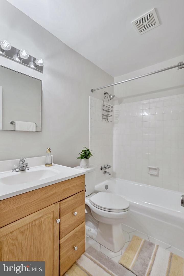 2257 WHEELWRIGHT CT, RESTON, Virginia 20191, 3 Bedrooms Bedrooms, ,3 BathroomsBathrooms,Residential,For sale,2257 WHEELWRIGHT CT,VAFX2285302 MLS # VAFX2285302