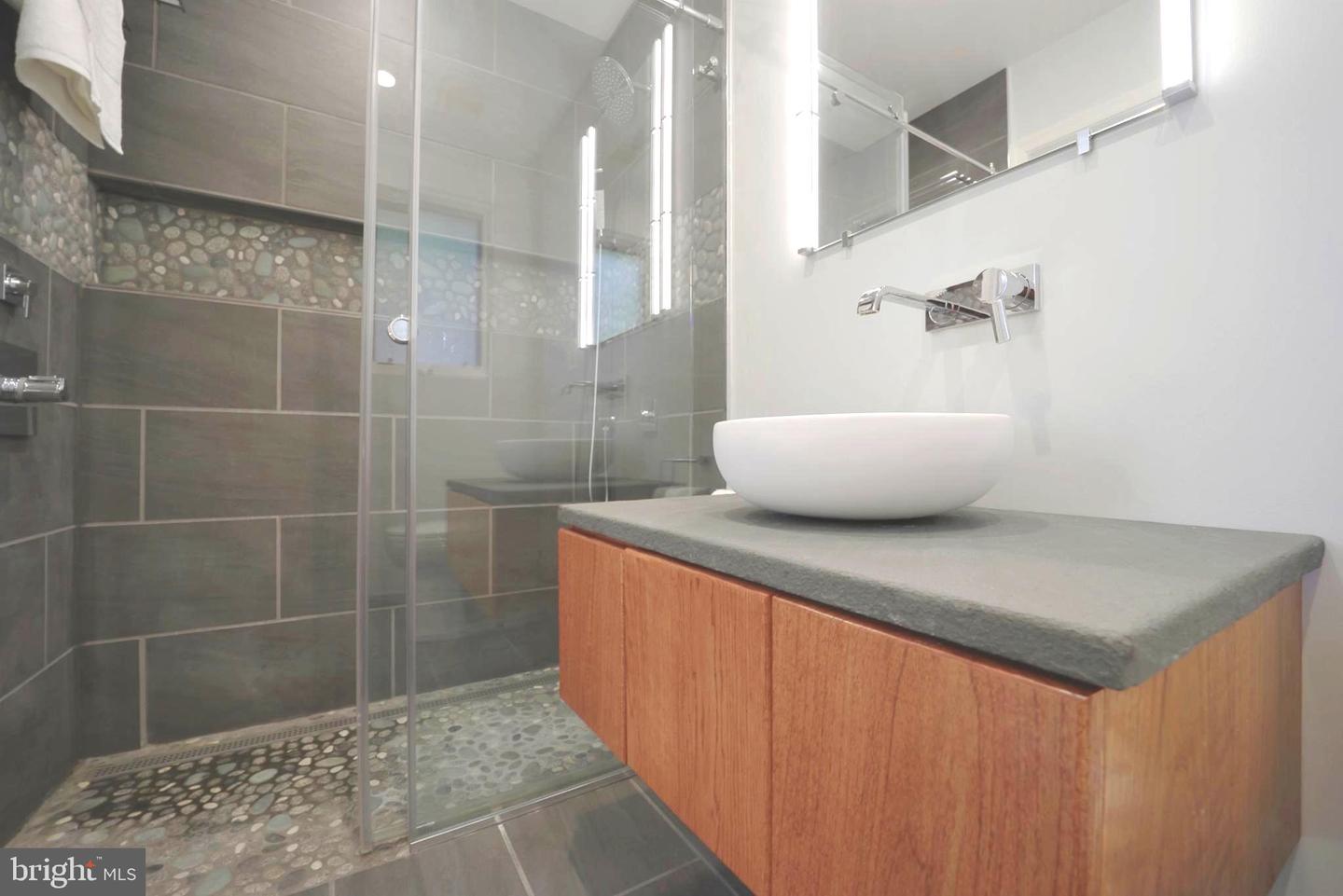 3137 ABERFOYLE PL NW, WASHINGTON, District Of Columbia 20015, 5 Bedrooms Bedrooms, ,4 BathroomsBathrooms,Residential,For sale,3137 ABERFOYLE PL NW,DCDC2240934 MLS # DCDC2240934