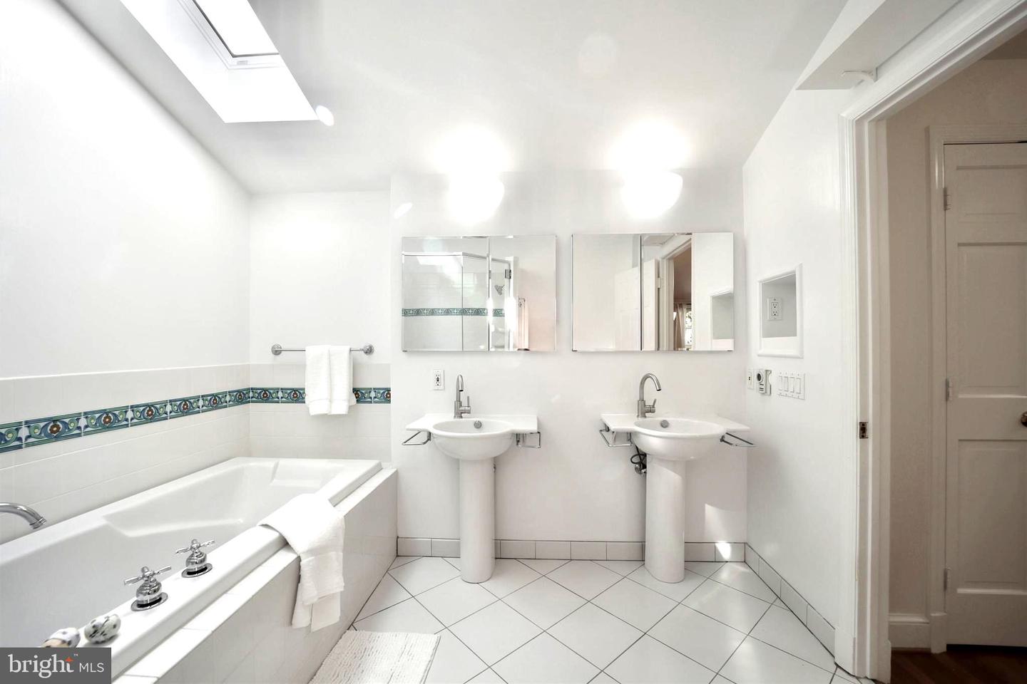 3137 ABERFOYLE PL NW, WASHINGTON, District Of Columbia 20015, 5 Bedrooms Bedrooms, ,4 BathroomsBathrooms,Residential,For sale,3137 ABERFOYLE PL NW,DCDC2240934 MLS # DCDC2240934