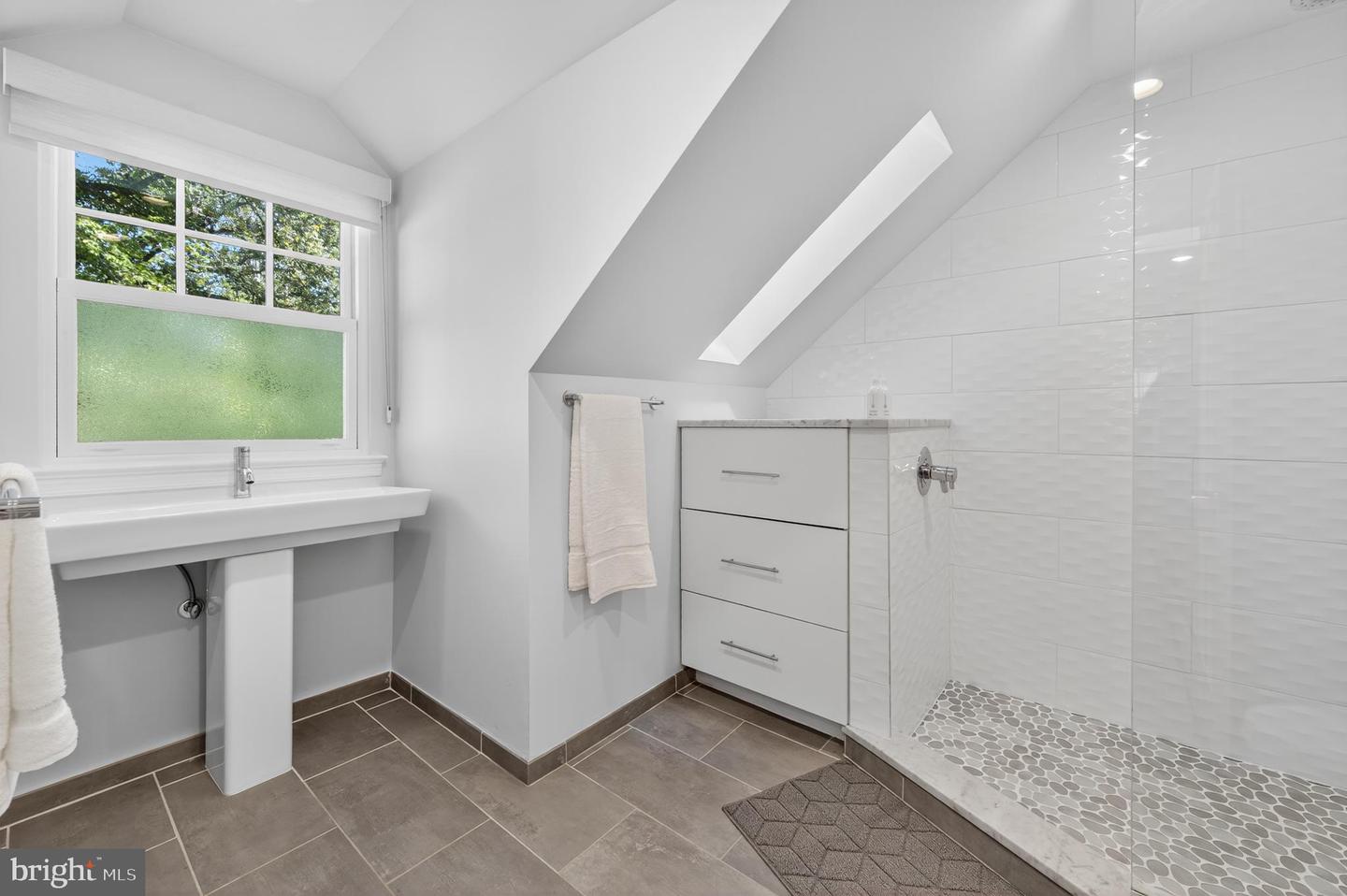 3137 ABERFOYLE PL NW, WASHINGTON, District Of Columbia 20015, 5 Bedrooms Bedrooms, ,4 BathroomsBathrooms,Residential,For sale,3137 ABERFOYLE PL NW,DCDC2240934 MLS # DCDC2240934