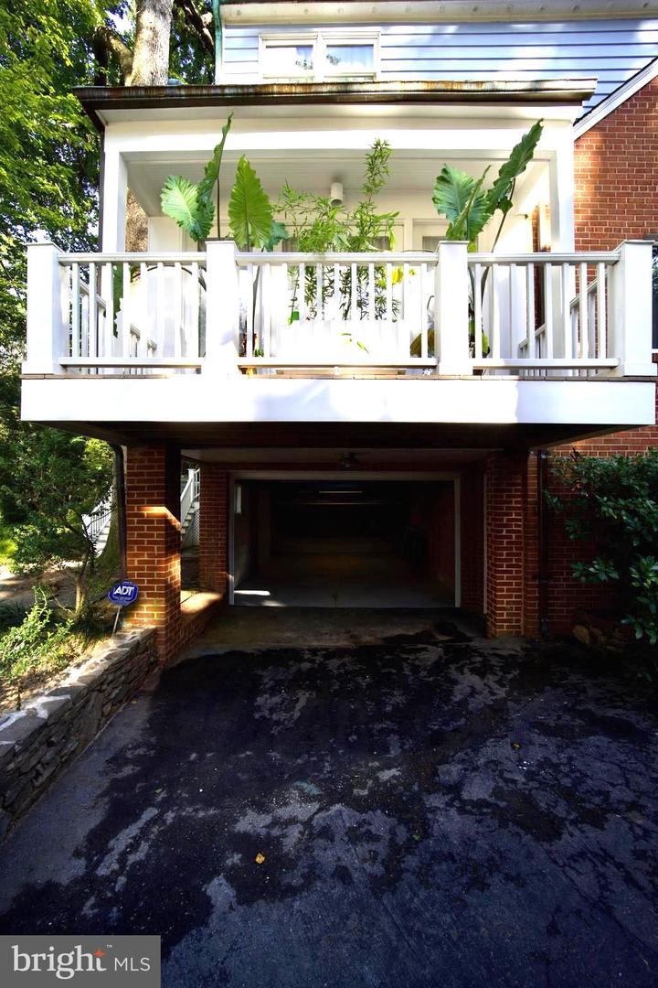 3137 ABERFOYLE PL NW, WASHINGTON, District Of Columbia 20015, 5 Bedrooms Bedrooms, ,4 BathroomsBathrooms,Residential,For sale,3137 ABERFOYLE PL NW,DCDC2240934 MLS # DCDC2240934