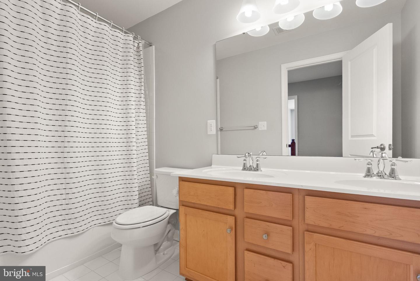 12021 LIVE OAK DR, CULPEPER, Virginia 22701, 4 Bedrooms Bedrooms, ,3 BathroomsBathrooms,Residential,For sale,12021 LIVE OAK DR,VACU2012374 MLS # VACU2012374