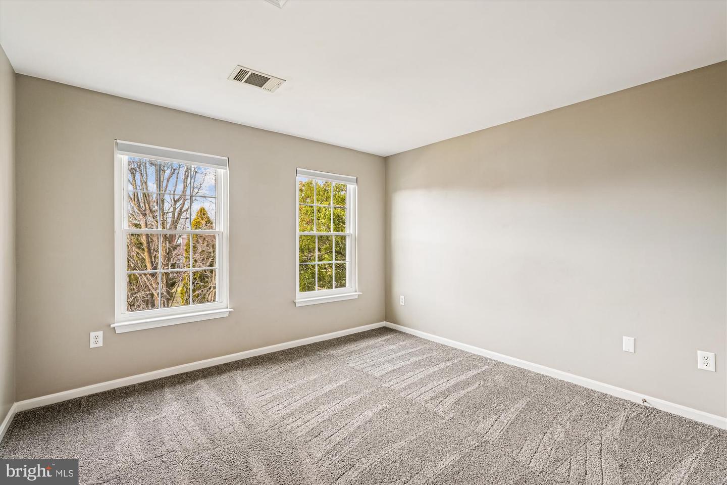 44211 PALLADIAN CT, ASHBURN, Virginia 20147, 5 Bedrooms Bedrooms, ,3 BathroomsBathrooms,Residential,For sale,44211 PALLADIAN CT,VALO2113840 MLS # VALO2113840