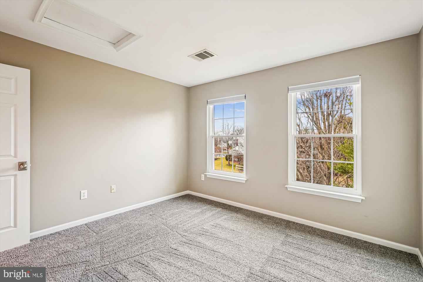 44211 PALLADIAN CT, ASHBURN, Virginia 20147, 5 Bedrooms Bedrooms, ,3 BathroomsBathrooms,Residential,For sale,44211 PALLADIAN CT,VALO2113840 MLS # VALO2113840