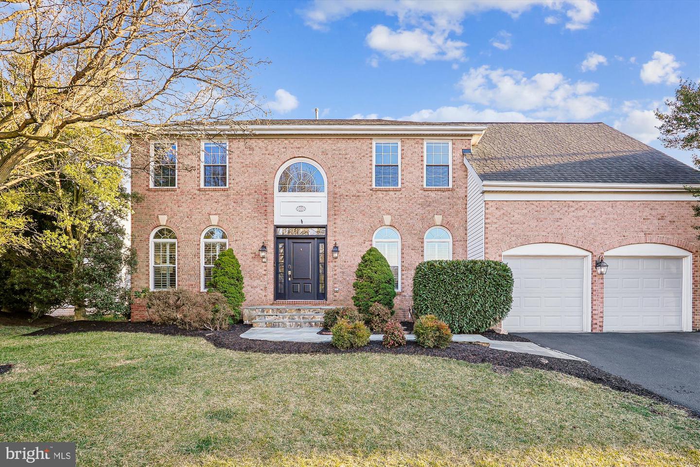 44211 PALLADIAN CT, ASHBURN, Virginia 20147, 5 Bedrooms Bedrooms, ,3 BathroomsBathrooms,Residential,For sale,44211 PALLADIAN CT,VALO2113840 MLS # VALO2113840
