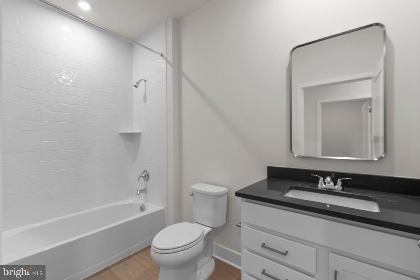 44510 LOWESTOFT SQ #21, ASHBURN, Virginia 20147, 3 Bedrooms Bedrooms, ,2 BathroomsBathrooms,Residential,For sale,44510 LOWESTOFT SQ #21,VALO2113864 MLS # VALO2113864