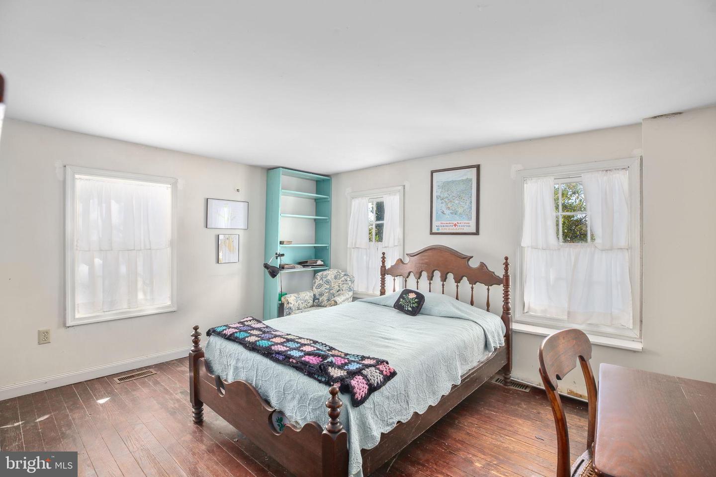 210 PRINCESS ANNE ST, FREDERICKSBURG, Virginia 22401, 3 Bedrooms Bedrooms, 6 Rooms Rooms,1 BathroomBathrooms,Residential,For sale,210 PRINCESS ANNE ST,VAFB2009514 MLS # VAFB2009514