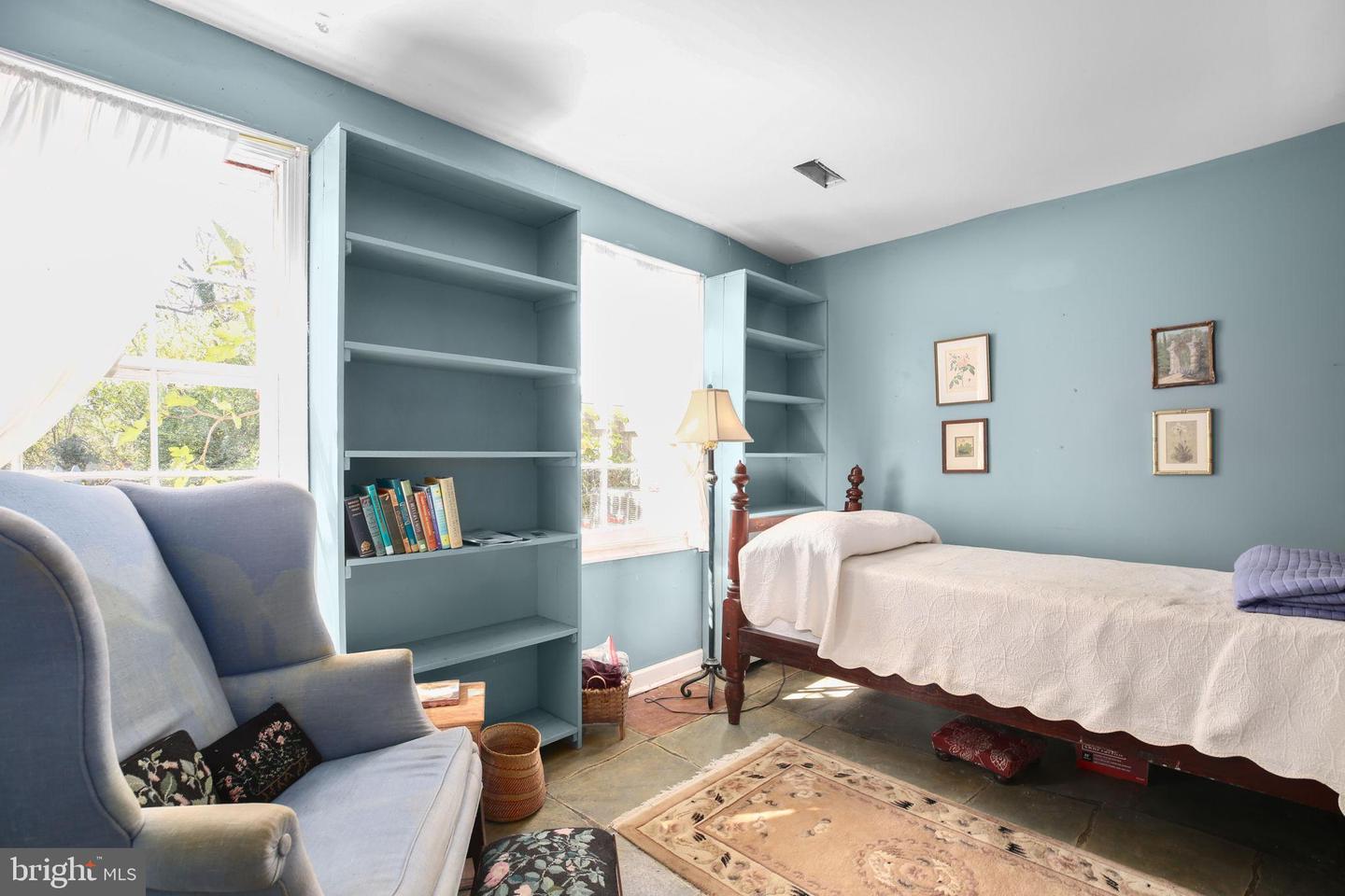 210 PRINCESS ANNE ST, FREDERICKSBURG, Virginia 22401, 3 Bedrooms Bedrooms, 6 Rooms Rooms,1 BathroomBathrooms,Residential,For sale,210 PRINCESS ANNE ST,VAFB2009514 MLS # VAFB2009514