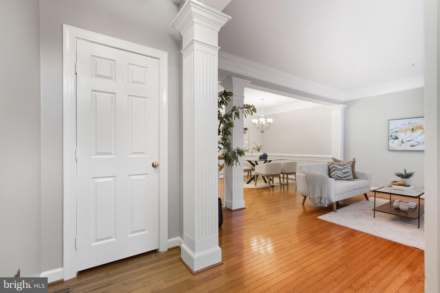 7996 RESERVE WAY, VIENNA, Virginia 22182, 4 Bedrooms Bedrooms, ,3 BathroomsBathrooms,Residential,For sale,7996 RESERVE WAY,VAFX2285462 MLS # VAFX2285462