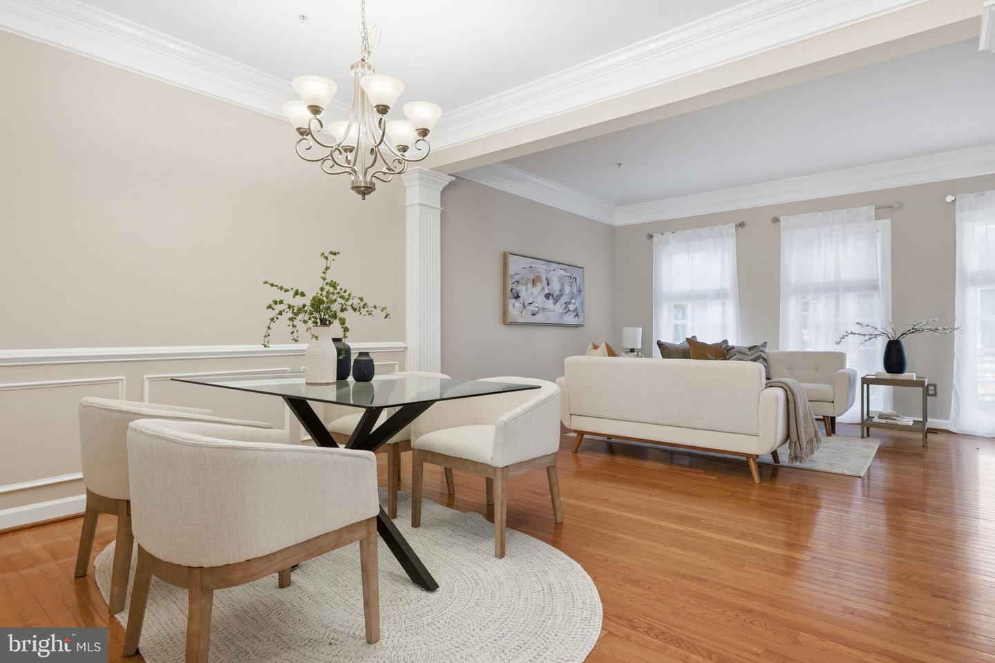 7996 RESERVE WAY, VIENNA, Virginia 22182, 4 Bedrooms Bedrooms, ,3 BathroomsBathrooms,Residential,For sale,7996 RESERVE WAY,VAFX2285462 MLS # VAFX2285462