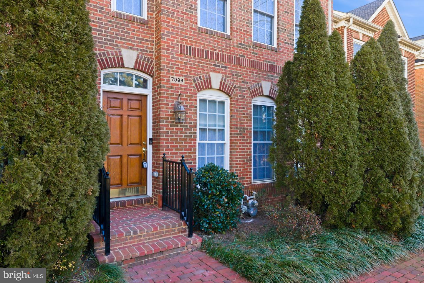 7996 RESERVE WAY, VIENNA, Virginia 22182, 4 Bedrooms Bedrooms, ,3 BathroomsBathrooms,Residential,For sale,7996 RESERVE WAY,VAFX2285462 MLS # VAFX2285462