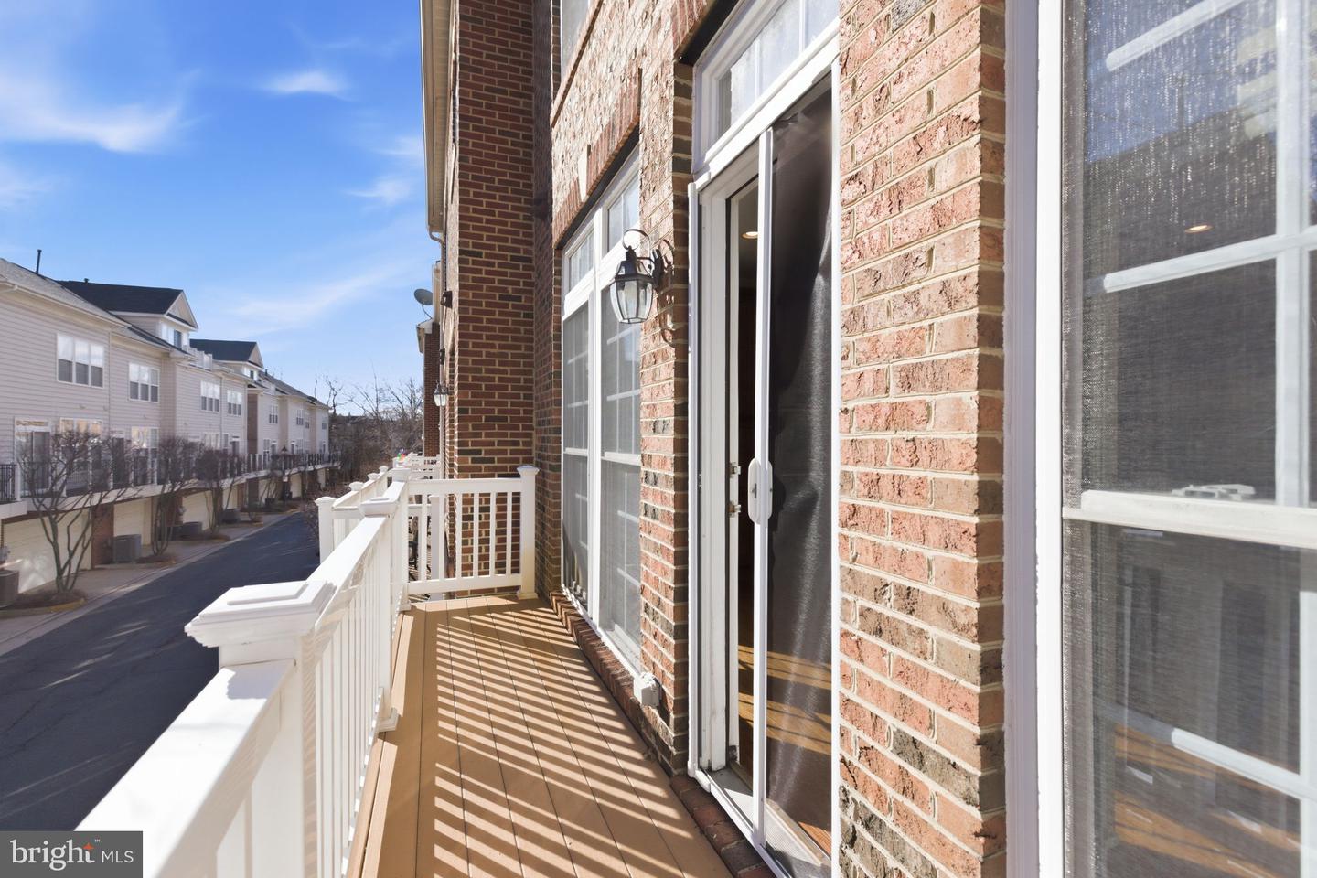 7996 RESERVE WAY, VIENNA, Virginia 22182, 4 Bedrooms Bedrooms, ,3 BathroomsBathrooms,Residential,For sale,7996 RESERVE WAY,VAFX2285462 MLS # VAFX2285462