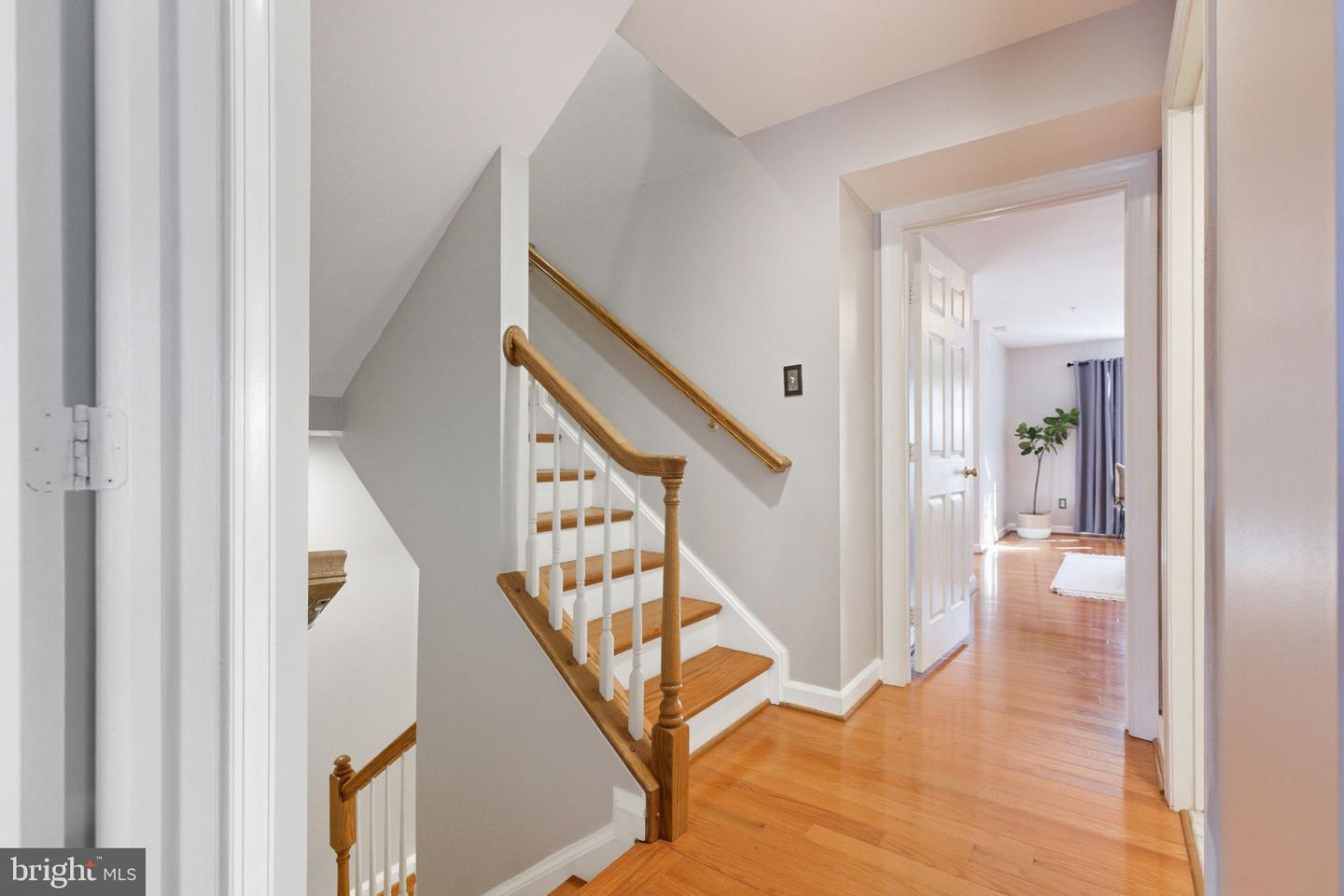 7996 RESERVE WAY, VIENNA, Virginia 22182, 4 Bedrooms Bedrooms, ,3 BathroomsBathrooms,Residential,For sale,7996 RESERVE WAY,VAFX2285462 MLS # VAFX2285462