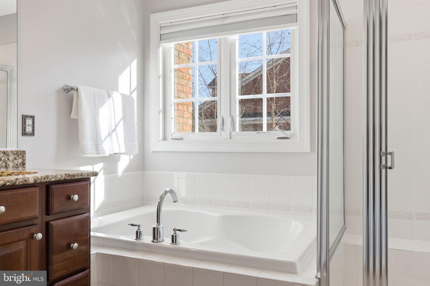 7996 RESERVE WAY, VIENNA, Virginia 22182, 4 Bedrooms Bedrooms, ,3 BathroomsBathrooms,Residential,For sale,7996 RESERVE WAY,VAFX2285462 MLS # VAFX2285462