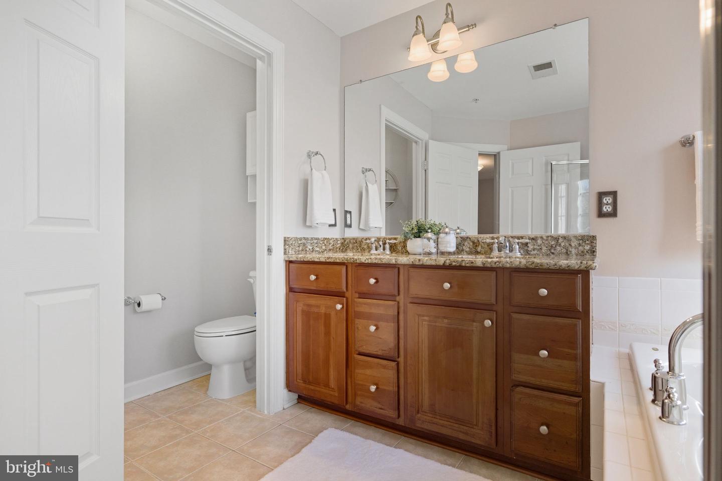 7996 RESERVE WAY, VIENNA, Virginia 22182, 4 Bedrooms Bedrooms, ,3 BathroomsBathrooms,Residential,For sale,7996 RESERVE WAY,VAFX2285462 MLS # VAFX2285462