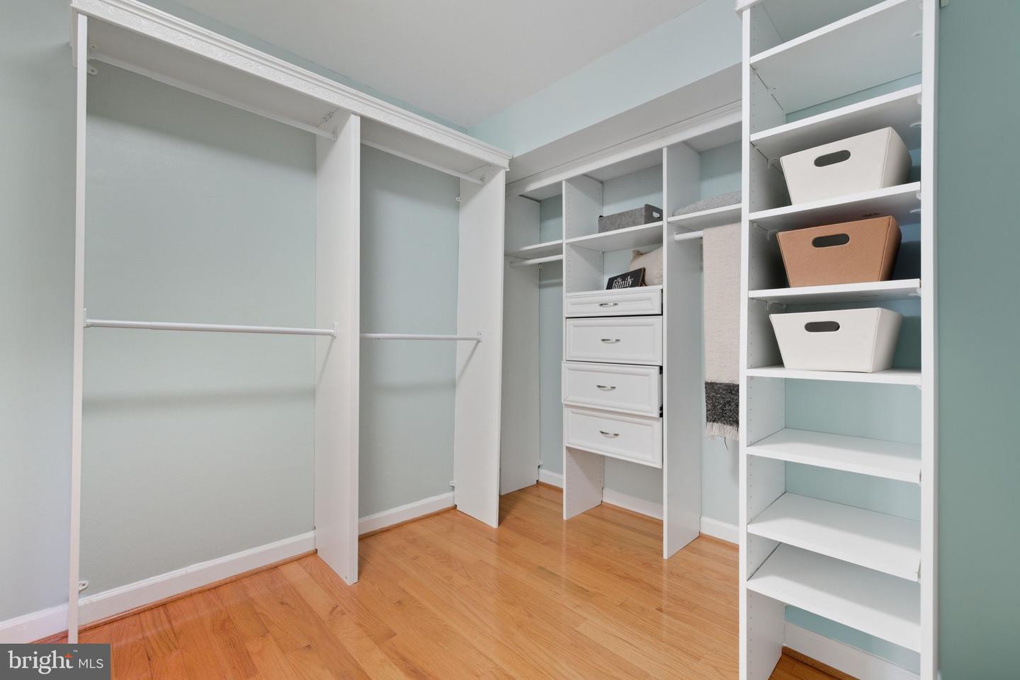 7996 RESERVE WAY, VIENNA, Virginia 22182, 4 Bedrooms Bedrooms, ,3 BathroomsBathrooms,Residential,For sale,7996 RESERVE WAY,VAFX2285462 MLS # VAFX2285462