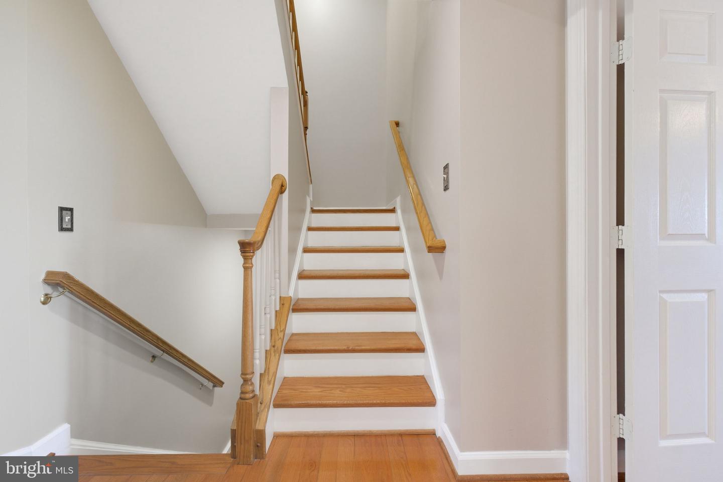 7996 RESERVE WAY, VIENNA, Virginia 22182, 4 Bedrooms Bedrooms, ,3 BathroomsBathrooms,Residential,For sale,7996 RESERVE WAY,VAFX2285462 MLS # VAFX2285462