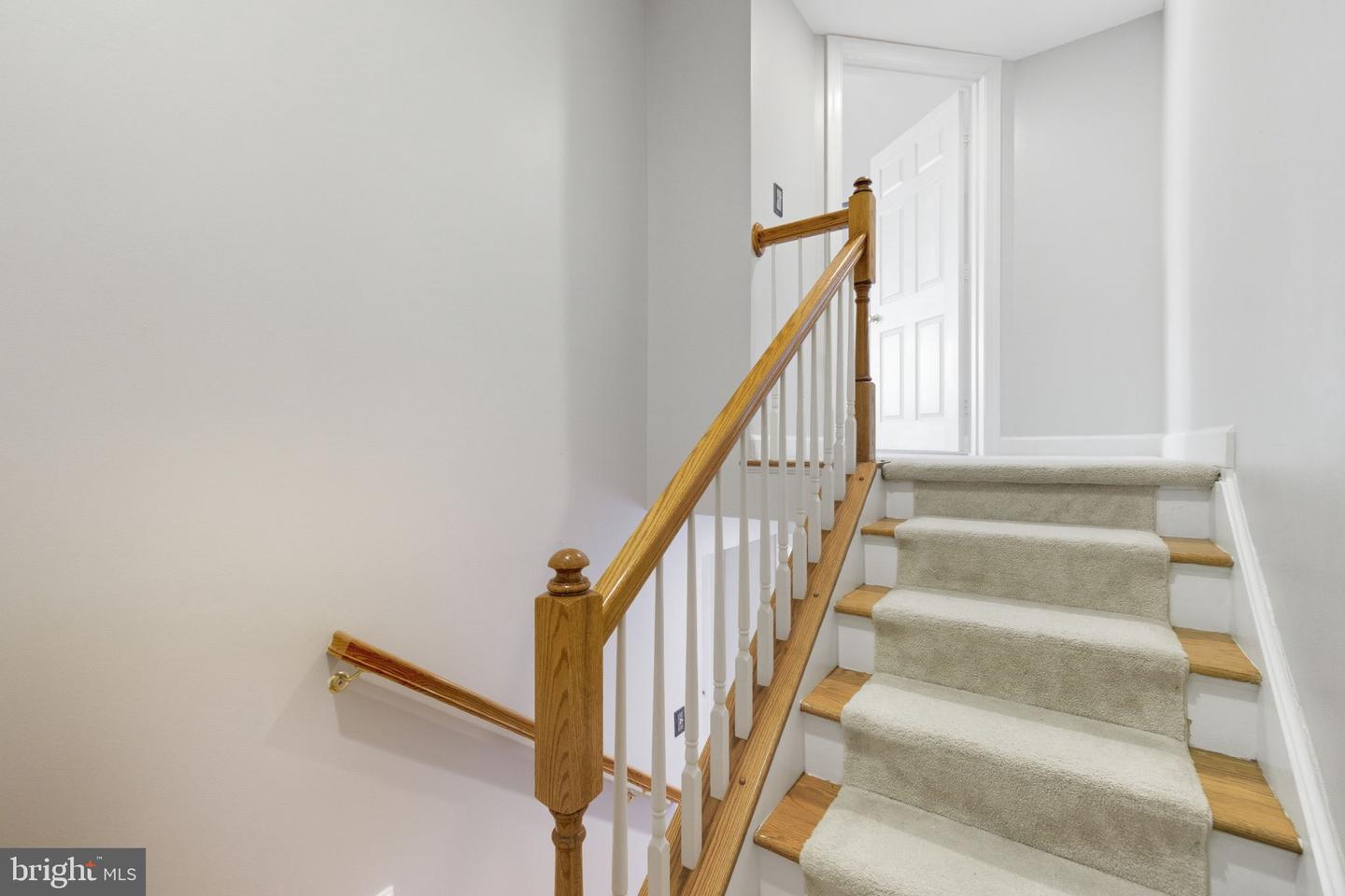 7996 RESERVE WAY, VIENNA, Virginia 22182, 4 Bedrooms Bedrooms, ,3 BathroomsBathrooms,Residential,For sale,7996 RESERVE WAY,VAFX2285462 MLS # VAFX2285462