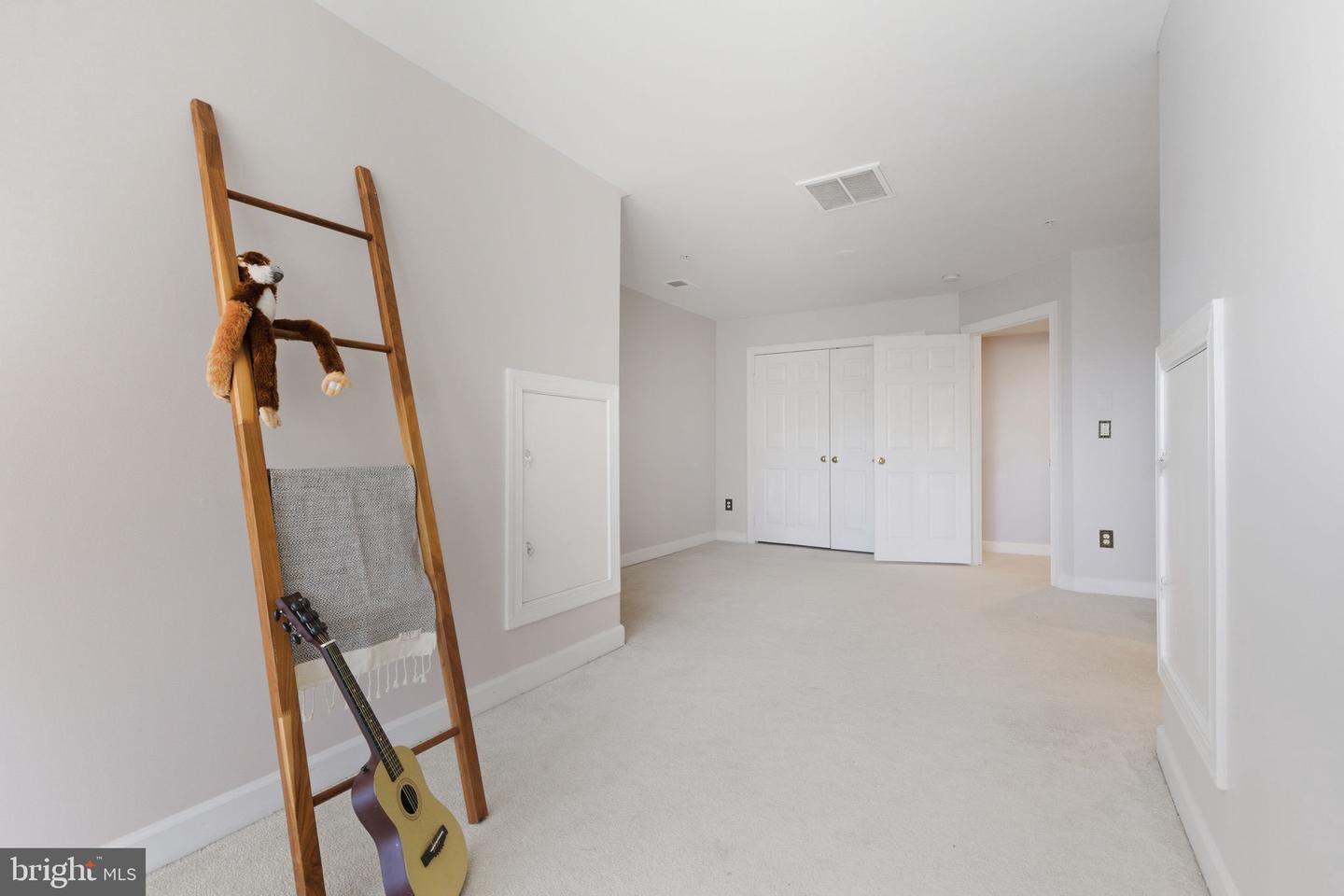 7996 RESERVE WAY, VIENNA, Virginia 22182, 4 Bedrooms Bedrooms, ,3 BathroomsBathrooms,Residential,For sale,7996 RESERVE WAY,VAFX2285462 MLS # VAFX2285462