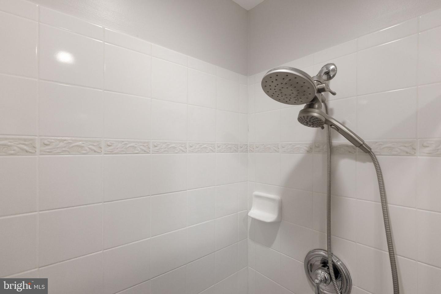 7996 RESERVE WAY, VIENNA, Virginia 22182, 4 Bedrooms Bedrooms, ,3 BathroomsBathrooms,Residential,For sale,7996 RESERVE WAY,VAFX2285462 MLS # VAFX2285462