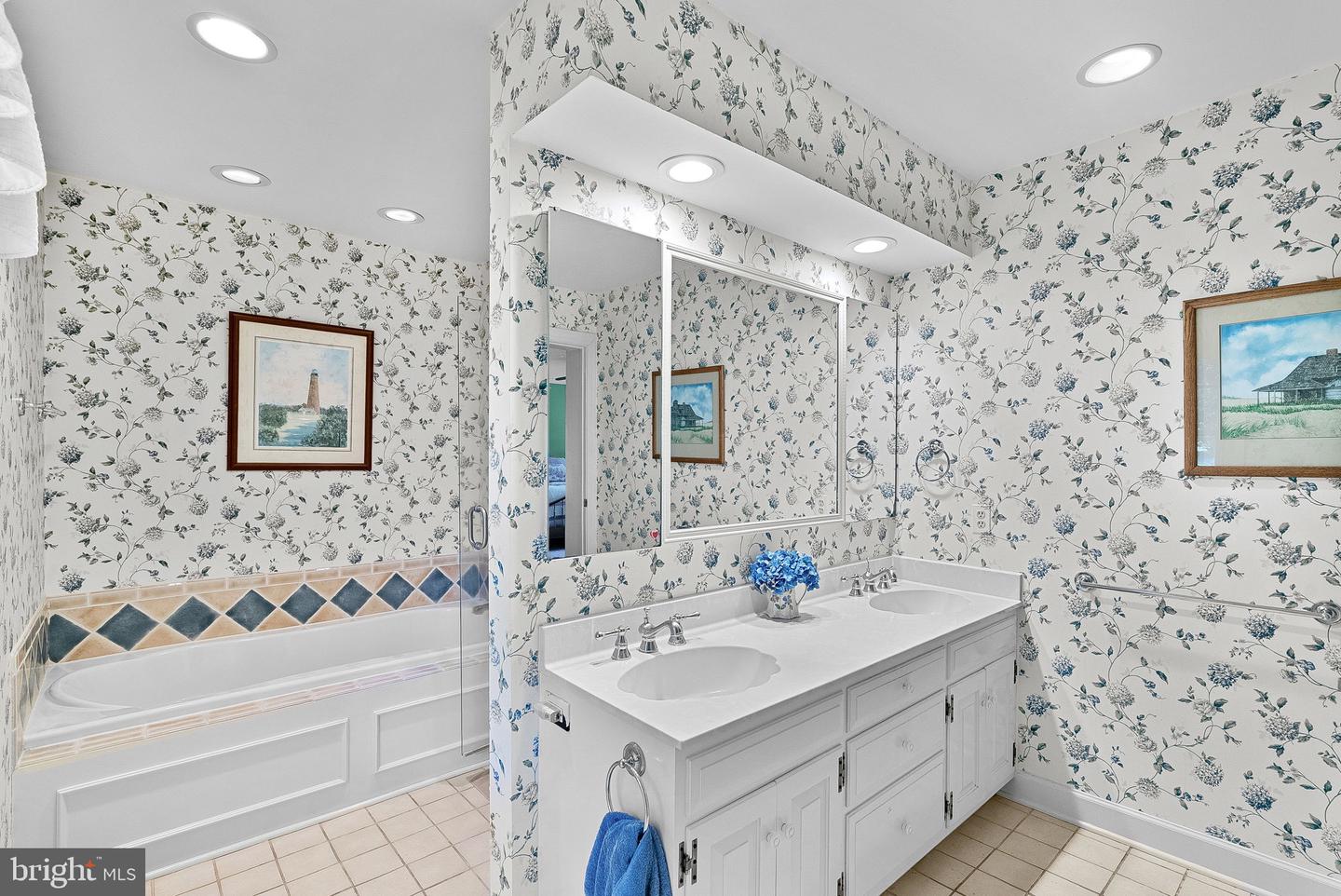 16309 HAMILTON STATION RD, WATERFORD, Virginia 20197, 3 Bedrooms Bedrooms, ,4 BathroomsBathrooms,Residential,For sale,16309 HAMILTON STATION RD,VALO2113880 MLS # VALO2113880