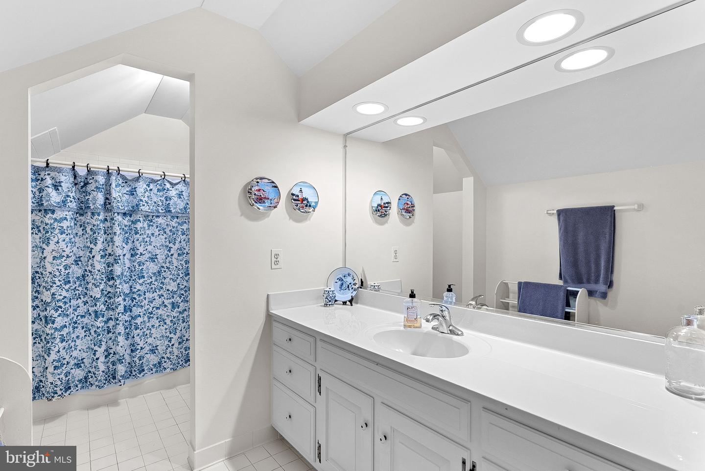 16309 HAMILTON STATION RD, WATERFORD, Virginia 20197, 3 Bedrooms Bedrooms, ,4 BathroomsBathrooms,Residential,For sale,16309 HAMILTON STATION RD,VALO2113880 MLS # VALO2113880