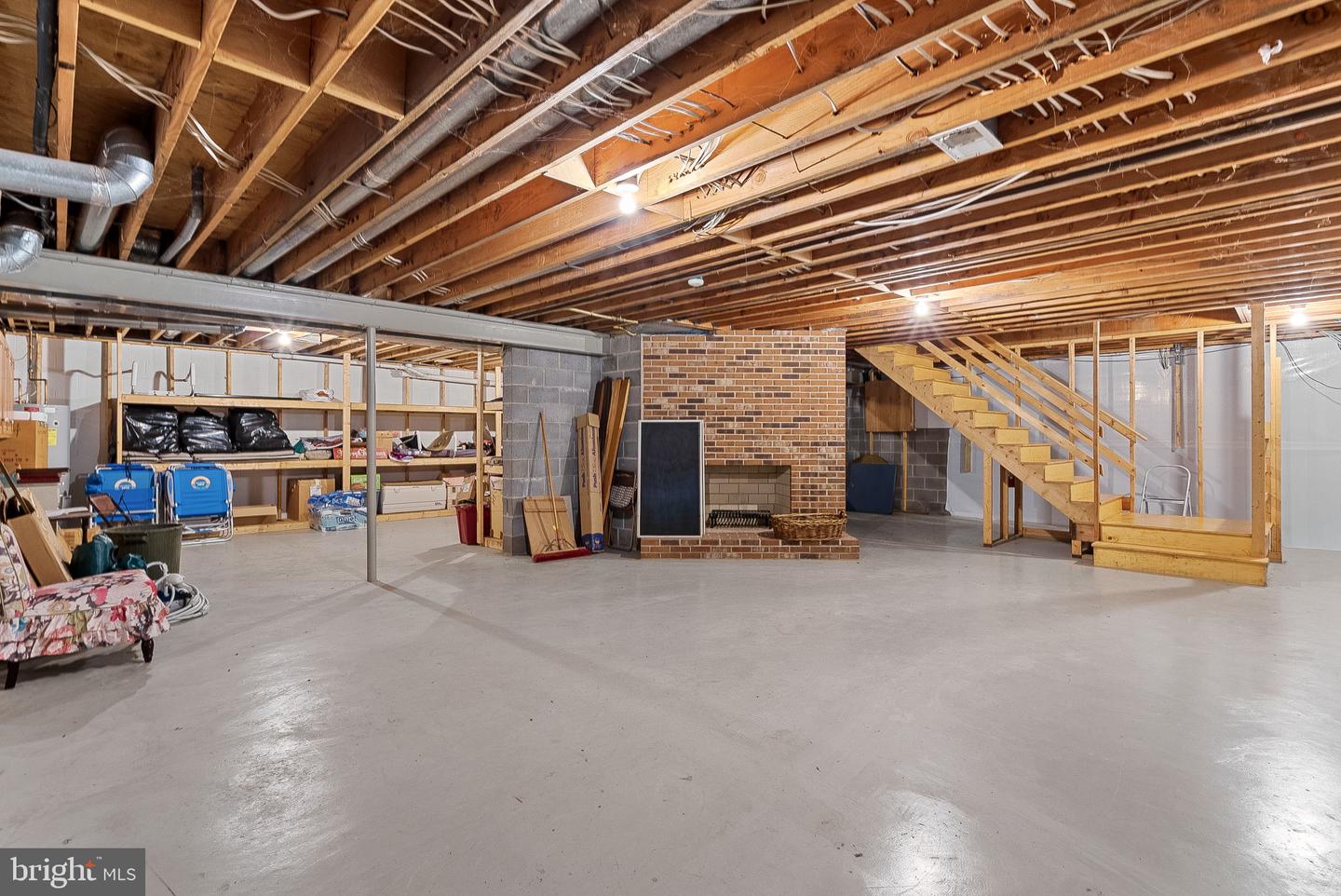 16309 HAMILTON STATION RD, WATERFORD, Virginia 20197, 3 Bedrooms Bedrooms, ,4 BathroomsBathrooms,Residential,For sale,16309 HAMILTON STATION RD,VALO2113880 MLS # VALO2113880