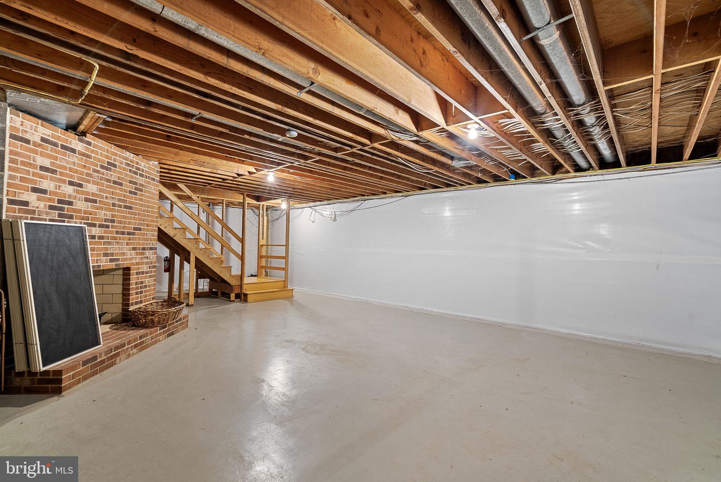 16309 HAMILTON STATION RD, WATERFORD, Virginia 20197, 3 Bedrooms Bedrooms, ,4 BathroomsBathrooms,Residential,For sale,16309 HAMILTON STATION RD,VALO2113880 MLS # VALO2113880