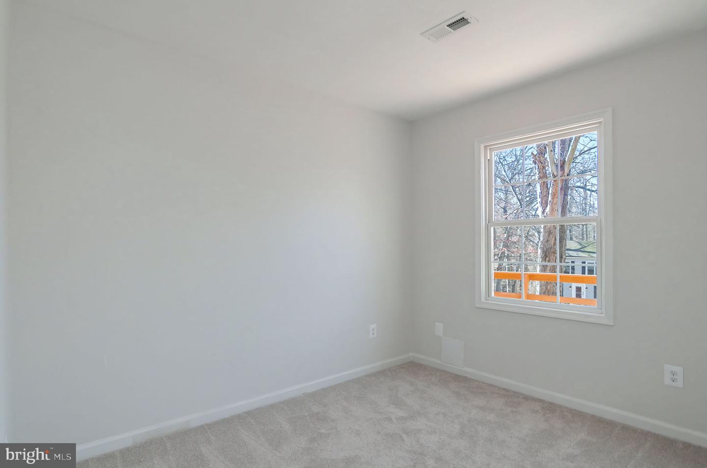 10 ROSEWOOD ST, FREDERICKSBURG, Virginia 22405, 3 Bedrooms Bedrooms, 5 Rooms Rooms,1 BathroomBathrooms,Residential,For sale,10 ROSEWOOD ST,VAST2045226 MLS # VAST2045226