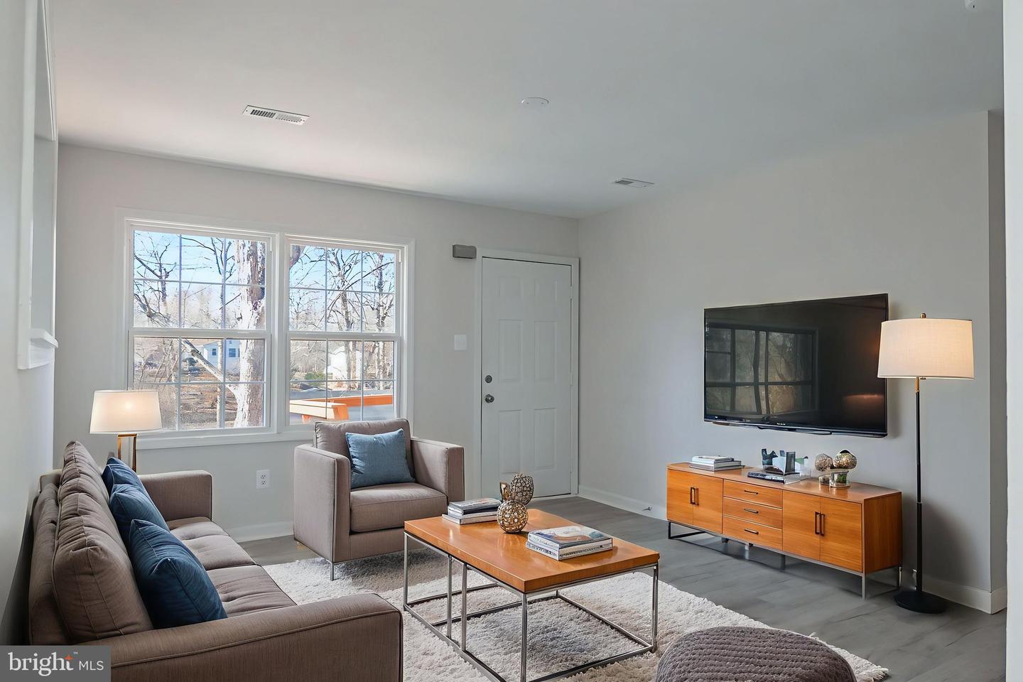 10 ROSEWOOD ST, FREDERICKSBURG, Virginia 22405, 3 Bedrooms Bedrooms, 5 Rooms Rooms,1 BathroomBathrooms,Residential,For sale,10 ROSEWOOD ST,VAST2045226 MLS # VAST2045226